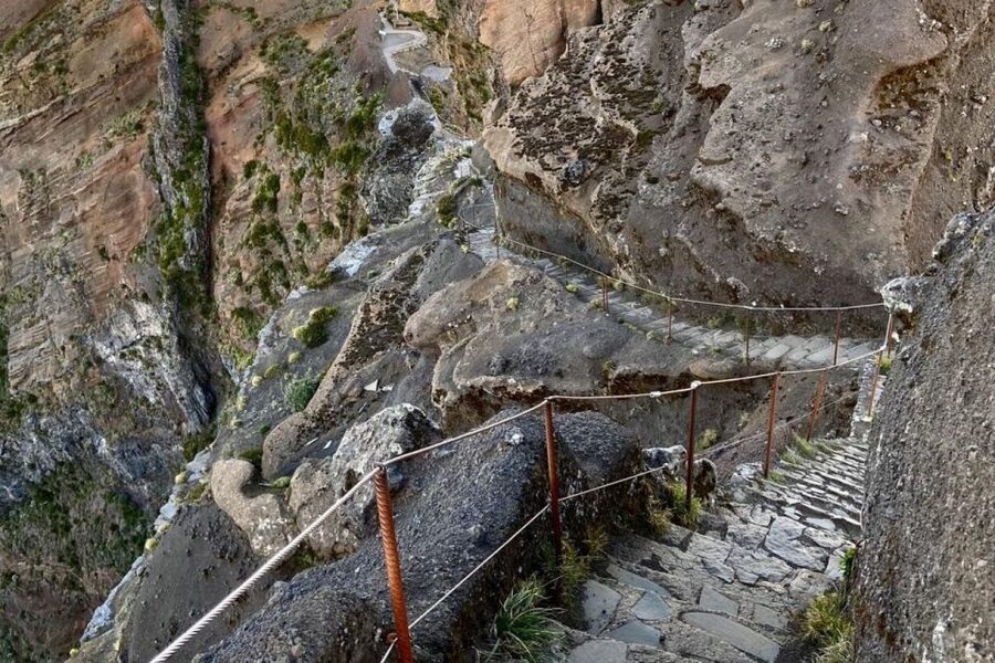 Pico Do Arieiro Pico Ruivo Sunrise or Morning Hike Transfers - Pico Ruivo and the highest point