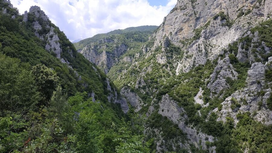 Pieria: Guided Hiking Tour in Enipeas Gorge of Mount Olympus - Why this Mount Olympus hike is worth considering