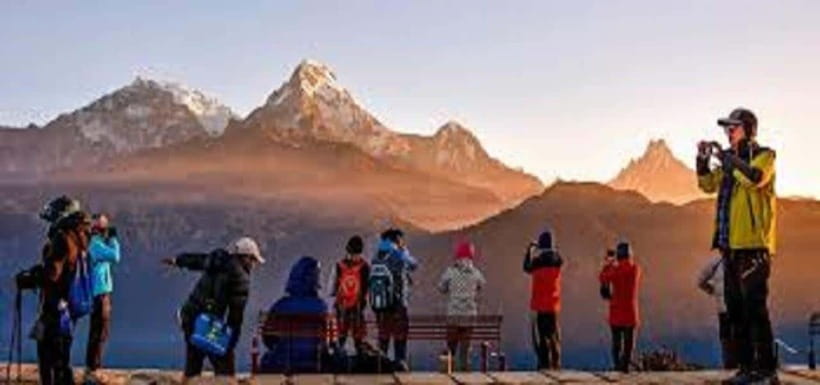 Pokhara: 3-Day Ghorephani and Poon Hill Private Trek - What the private guide adds