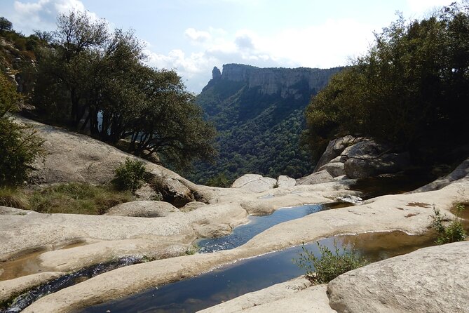 Private Pre-Pyrenees Medieval Village Hike from Barcelona - Why this makes a good break from Barcelona