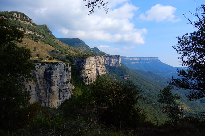 Private Pre-Pyrenees Medieval Village Hike from Barcelona - Is $425.38 per person good value?
