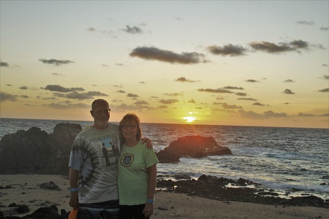 Private sunrise hike to Aruba's Natural Pool (Conchi) - Snorkeling, snacks, and the return route