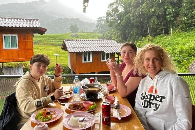 Private Tour to Doi Inthanon including Twins Pagodas and Hiking - Pha Dok Seaw Waterfall and the Two-Hour Hike