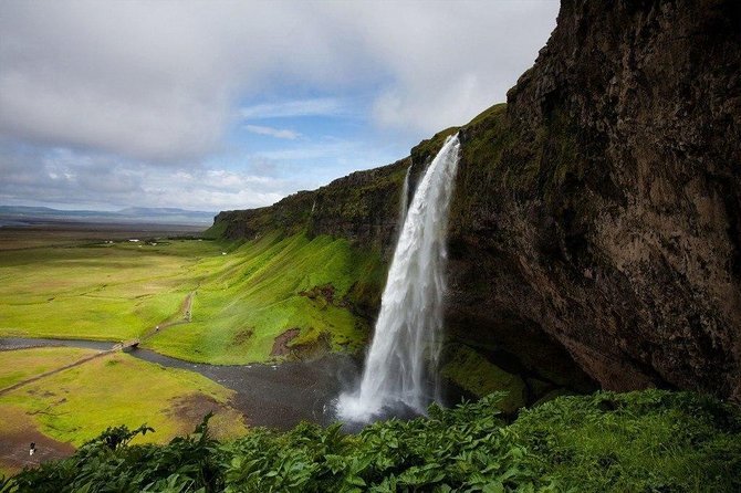 Reykjavik: South Coast, Waterfalls & Glacier Hike Small-Group - Who will get the most from this tour