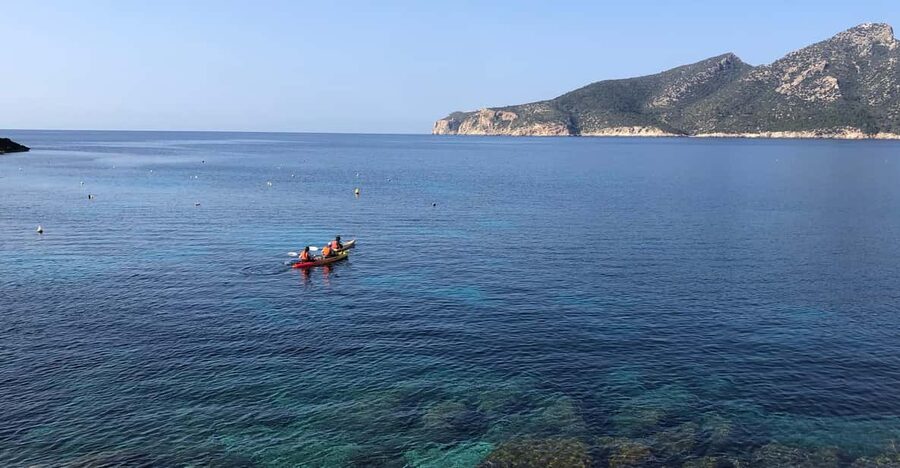 Sant Elm: Guided kayak tour to the Island Dragonera & Hiking - A small natural harbor and the first look at Dragonera