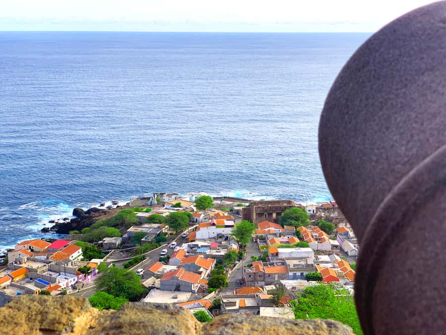 Santiago: Calabaceira Valley Trek & Visit to Cidade Velha - São Filipe Fortress and the pirate-defense view
