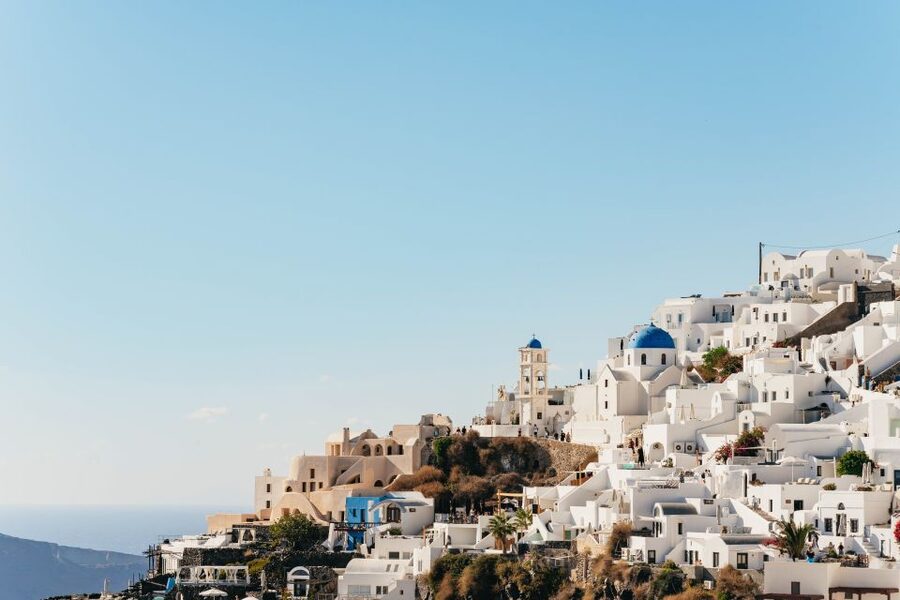 Santorini: Caldera Trail Guided Hike and Sunset Viewing - What the guides add to the experience