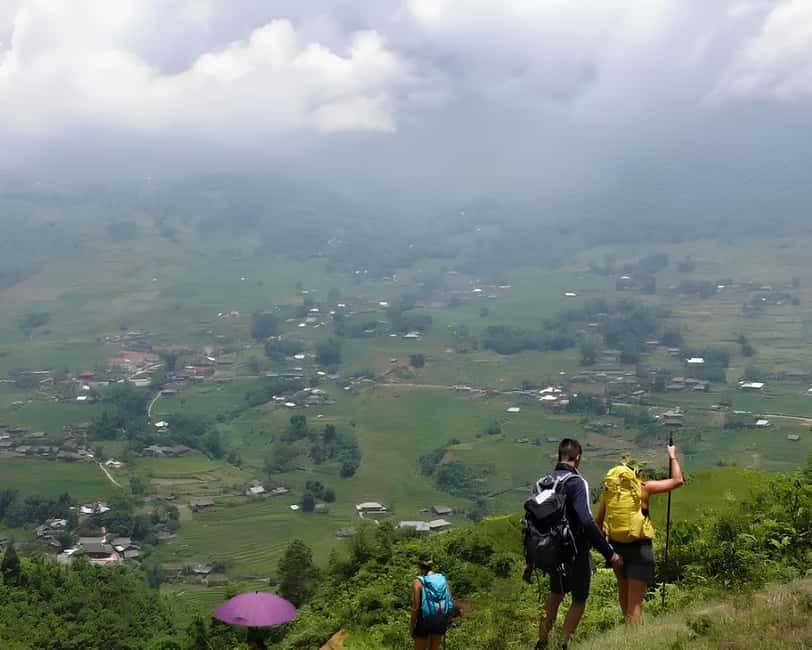 Sapa 1 Day Long Trek: Trek to Hau Thao and Sa Seng Villages - Looking down over Muong Hoa Valley