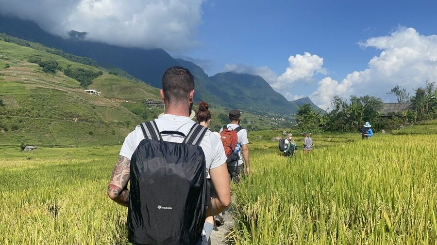 Sapa: Private The Most Beautiful Terraced Fields Trekking - Lao Chai and the longest walking section