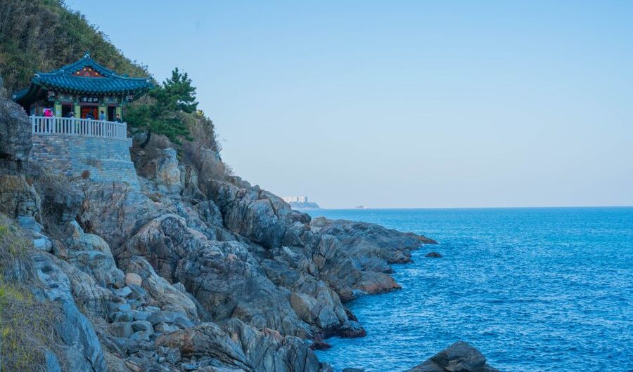 Seoul: Mt Seorak + Naksansa Temple or Nami Island Group Tour - Naksansa Temple and the East Sea views