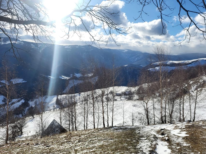 Sibiu: Cindrel Mountains Hike with Traditional Brunch - What to pack for a safe and comfortable day