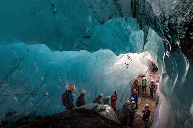 Skaftafell: Blue Ice Cave & Glacier Hike on Vatnajökull - Guides who make beginners feel at ease