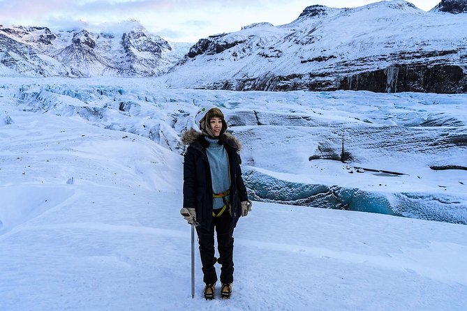 Skaftafell: Blue Ice Glacier Hike on Vatnajökull - The guide can make or break the day