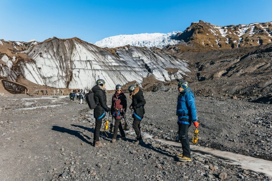 Skaftafell: Falljokull Glacier Easy Group Hike - Learning to walk on Falljökull