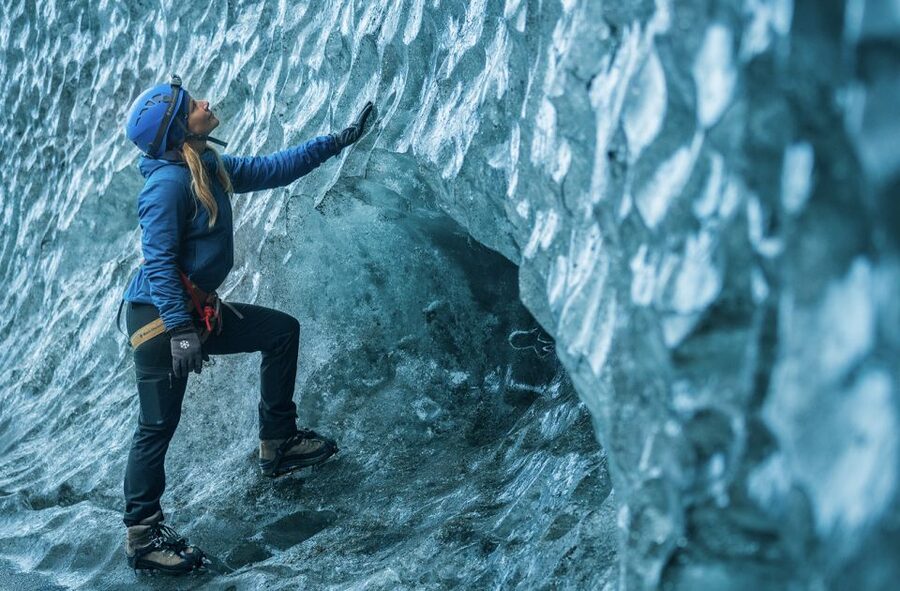 Skaftafell: Ice Cave Tour and Glacier Hike - Learning the basics before stepping onto Falljökull