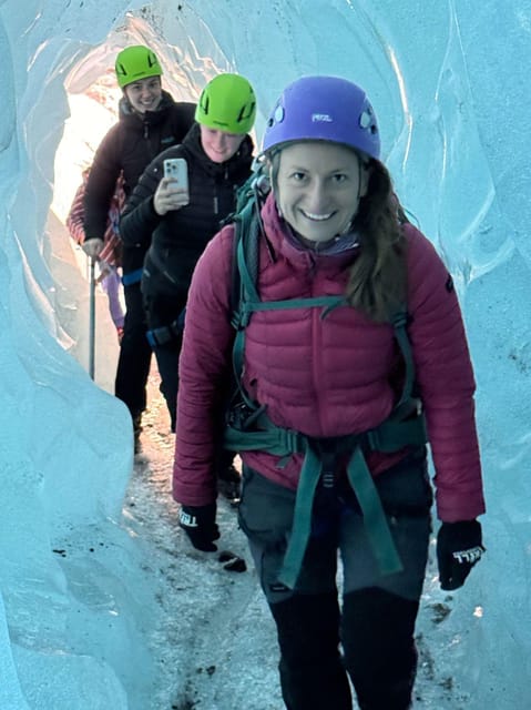 Skaftafell: Ice Cave Tour and Glacier Hike - The guides make the difference