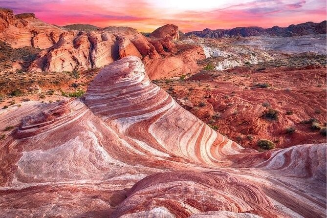 Small Group: Valley of Fire Half Day Tour from Las Vegas - Elephant Rock is short, simple, and memorable