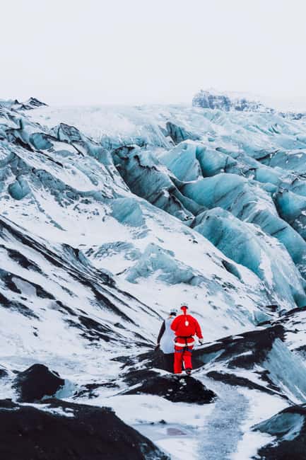 Sólheimajökull: Blue Ice Glacier Hike near Vík (Easy) - The walk from the parking lot to the ice