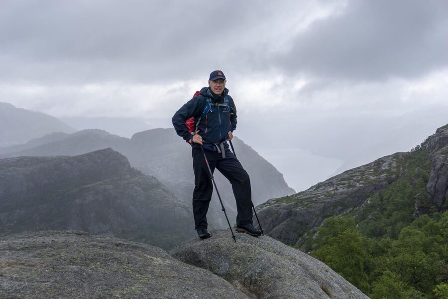 Stavanger: Preikestolen Classic Hike and Side Trail - Should you book the Preikestolen side-trail hike?