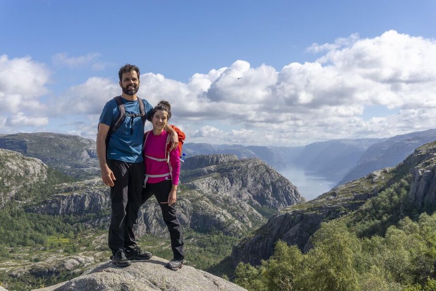 Stavanger: Preikestolen Classic Hike and Side Trail - Reaching Preikestolen above Lysefjorden