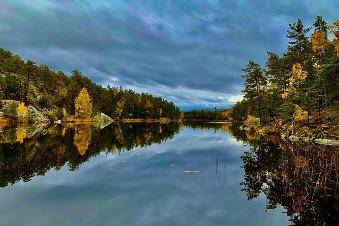 Stockholm: Nature Reserve Hiking Tour with Campfire Lunch - Getting back to town through Slussen