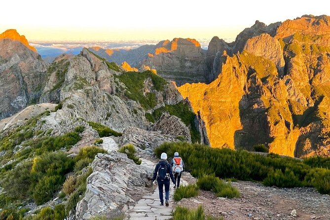 Sunrise Transfer To Pico Do Arieiro, Hike To Pico Ruivo & Return From Teixeira - The hike to Pico Ruivo