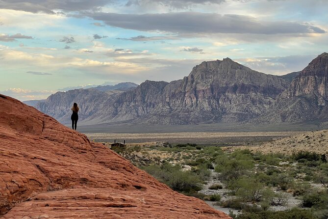 Sunset Hike and Photography Tour near Red Rock with Optional 7 Magic Mountains - Practical ways to make the afternoon better