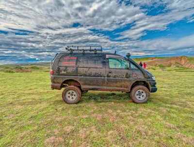 Tbilisi: Real Adventure – Gareja & Rainbow Desert 4×4 + Hike