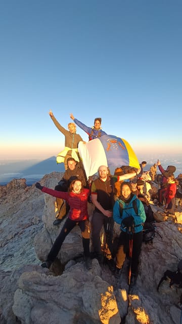 Tenerife: Teide Night Hike to Watch Sunrise and Shadow - Why hike Teide at night?