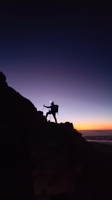 Tenerife: Teide Night Hike to Watch Sunrise and Shadow - The 10-kilometre ascent through Teide National Park