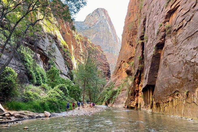 The Narrows: Zion National Park Private Guided Hike - Starting early at Zion Canyon