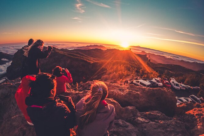 The Volcano Heart Tour: Hiking, Tasting and Sunset Experience - Pico de Bandama and the first look across the island