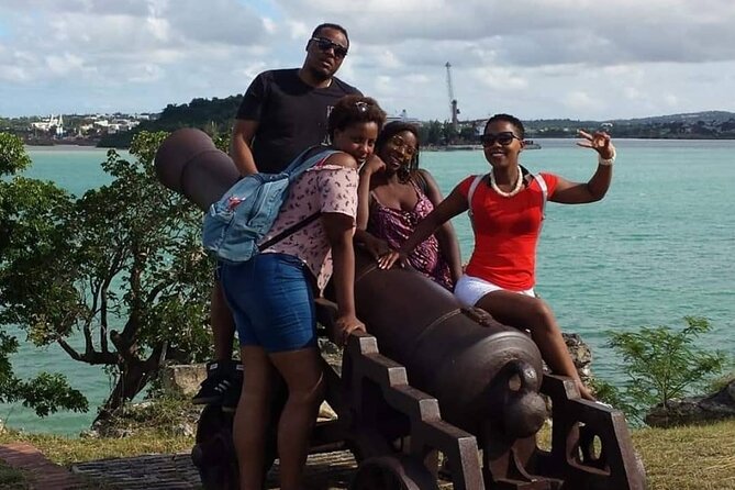 TRIPLE ACTIVITY TOUR, Bike Kayak Hike, ANTIGUA - Walking to Fort James
