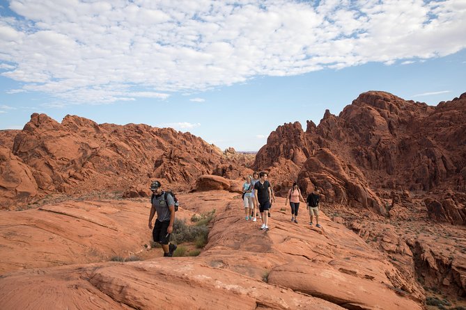 Valley of Fire Guided Hike from Las Vegas - White Domes Trail and the changing rock