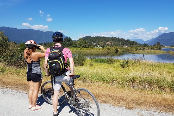 Vancouver Biking and Hiking Tour including Lunch - Mountain views without a mountain climb