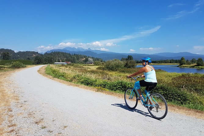 Vancouver Biking and Hiking Tour including Lunch - Lunch at Hopcott Farms